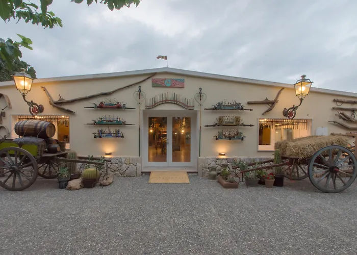 בית חווה Papyrus סירקוזה